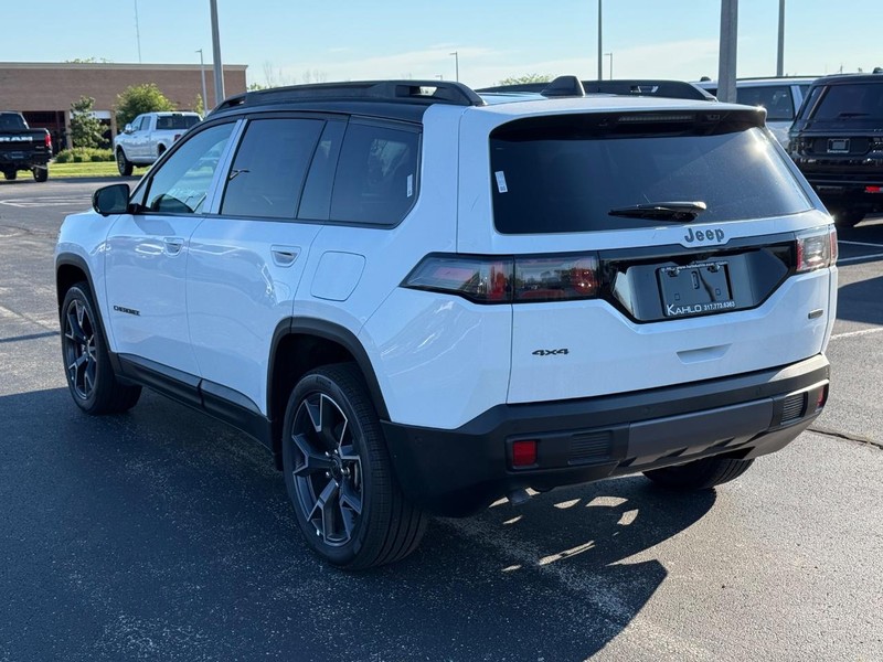 Jeep Cherokee Vehicle Full-screen Gallery Image 5