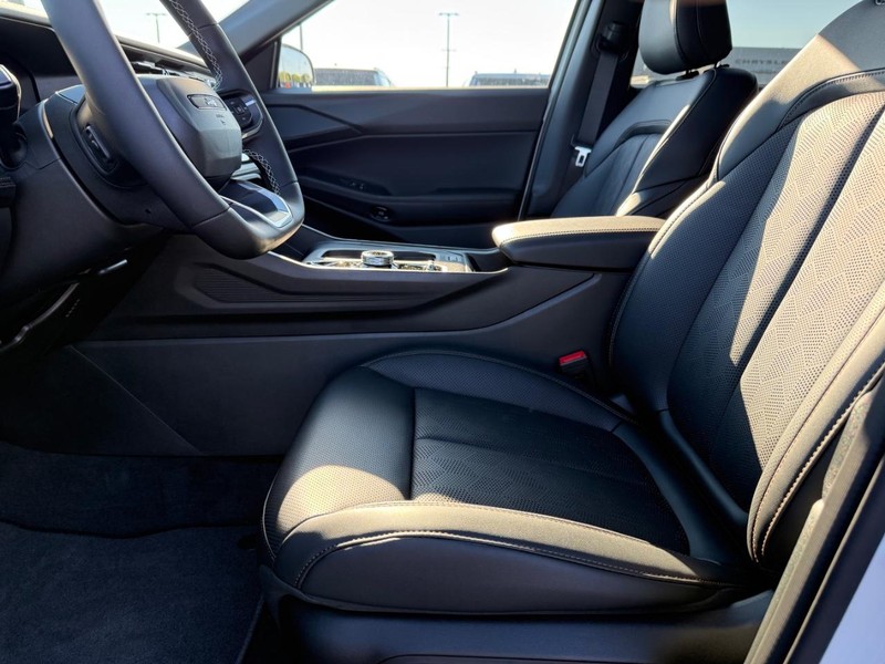 Jeep Cherokee Vehicle Full-screen Gallery Image 19