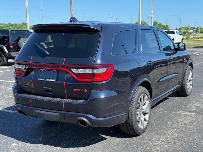 Dodge Durango Vehicle Full-screen Gallery Image 3