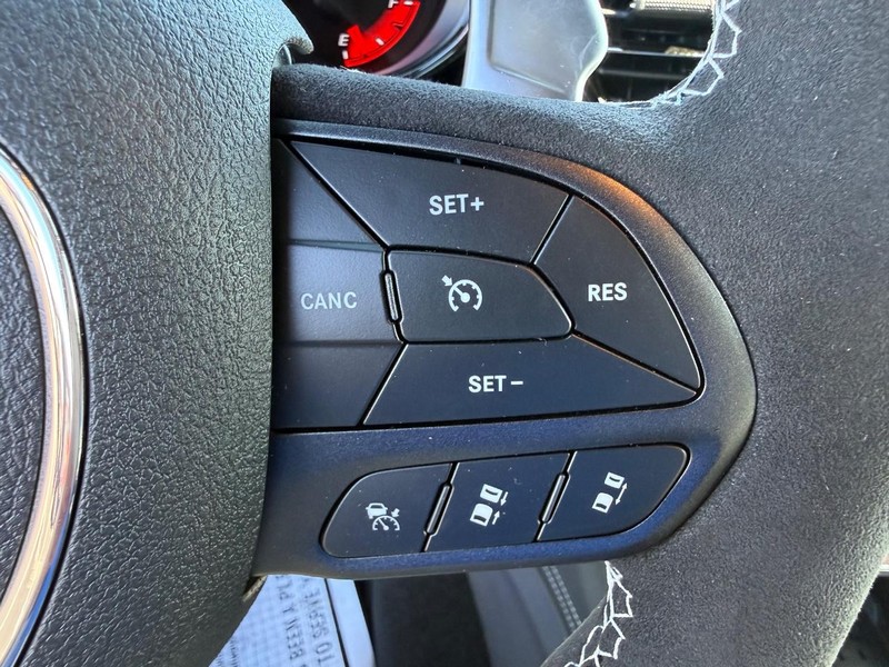 Dodge Durango Vehicle Full-screen Gallery Image 22