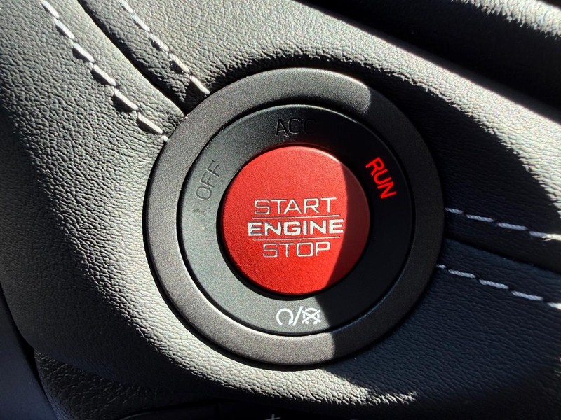 Dodge Durango Vehicle Full-screen Gallery Image 23