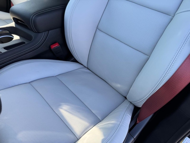Dodge Durango Vehicle Full-screen Gallery Image 33