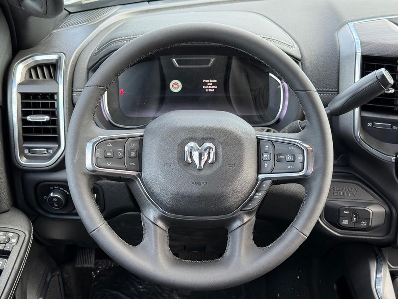 Ram 3500 Vehicle Full-screen Gallery Image 13