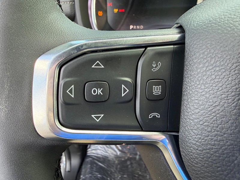 Ram 3500 Vehicle Full-screen Gallery Image 19
