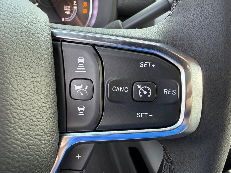 Ram 3500 Vehicle Full-screen Gallery Image 20