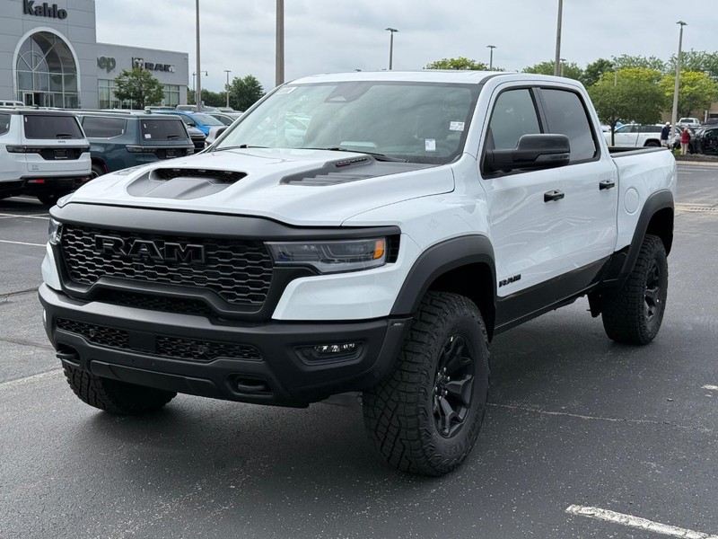 Ram 1500 Vehicle Full-screen Gallery Image 9