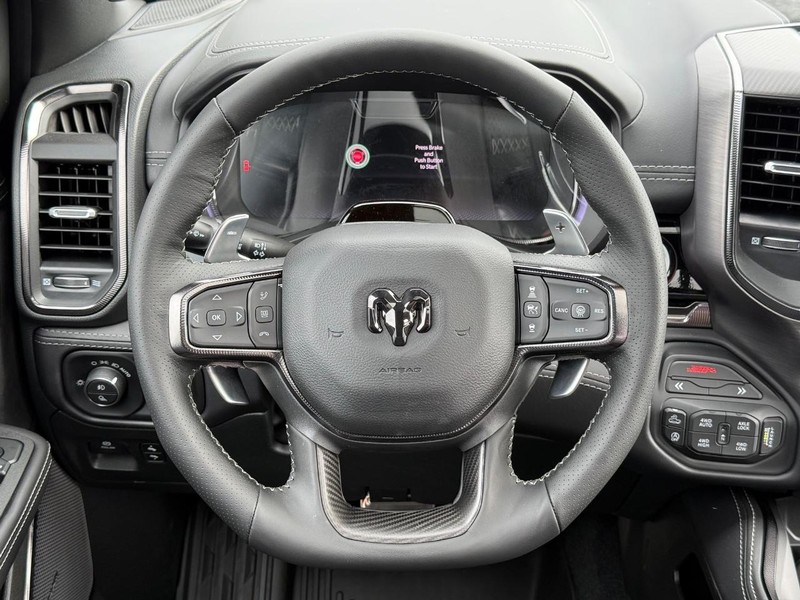 Ram 1500 Vehicle Full-screen Gallery Image 15