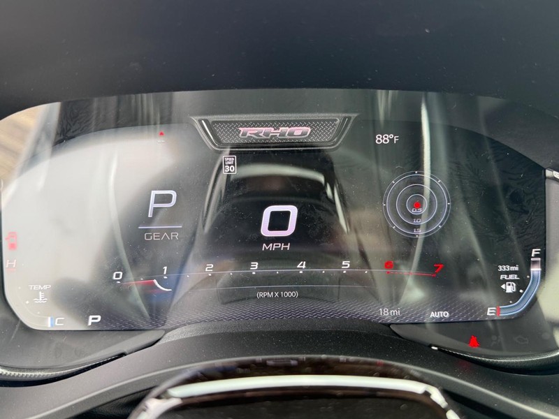 Ram 1500 Vehicle Full-screen Gallery Image 30