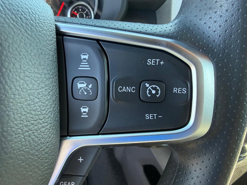 Ram 1500 Vehicle Full-screen Gallery Image 20