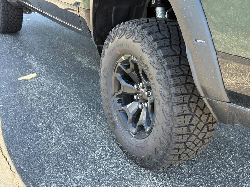 Ram 1500 Vehicle Full-screen Gallery Image 6
