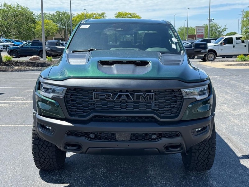 Ram 1500 Vehicle Full-screen Gallery Image 9