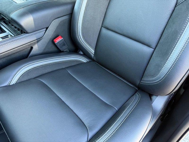 Ram 1500 Vehicle Full-screen Gallery Image 19