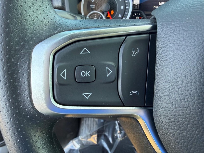 Ram 1500 Vehicle Full-screen Gallery Image 19