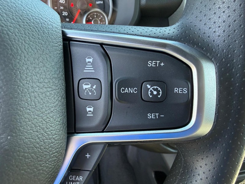 Ram 1500 Vehicle Full-screen Gallery Image 20