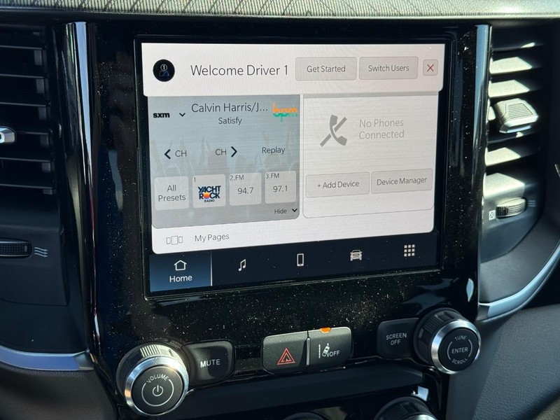 Ram 1500 Vehicle Full-screen Gallery Image 22