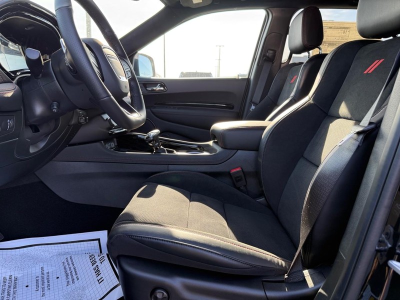 Dodge Durango Vehicle Full-screen Gallery Image 19