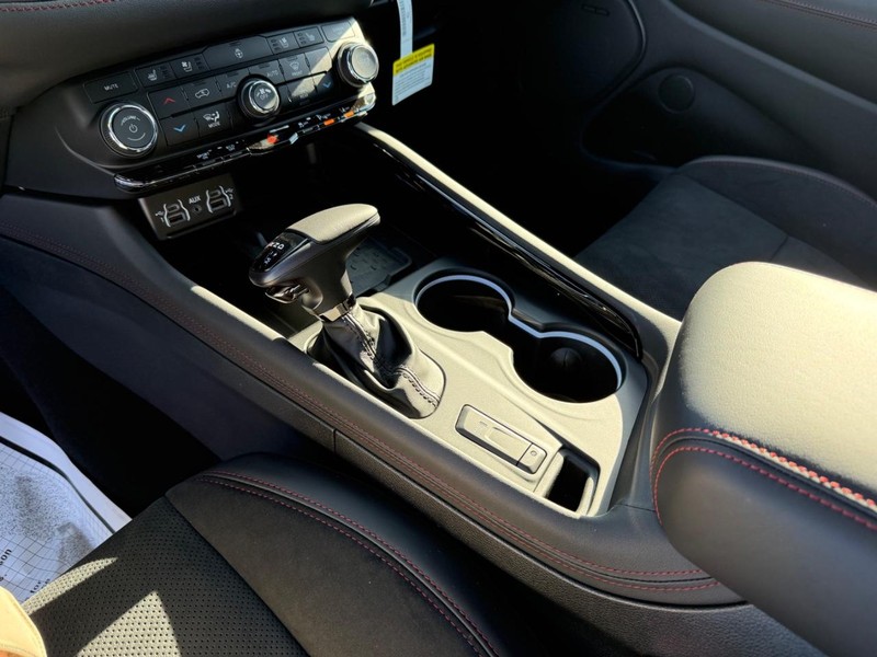 Dodge Durango Vehicle Full-screen Gallery Image 28