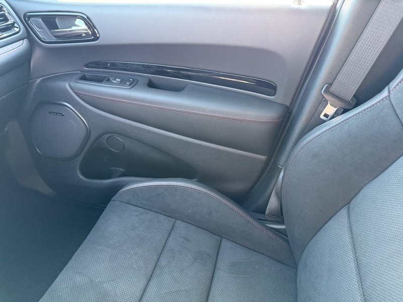 Dodge Durango Vehicle Full-screen Gallery Image 29