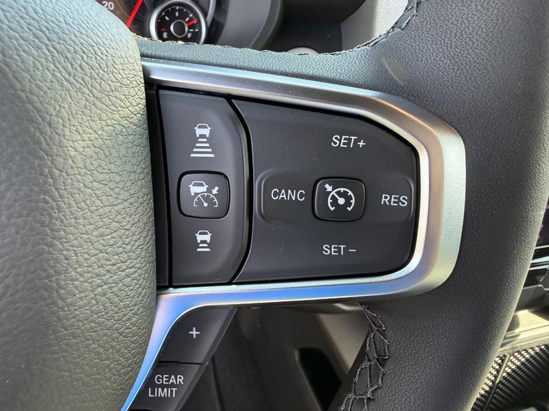 Ram 1500 Vehicle Full-screen Gallery Image 20
