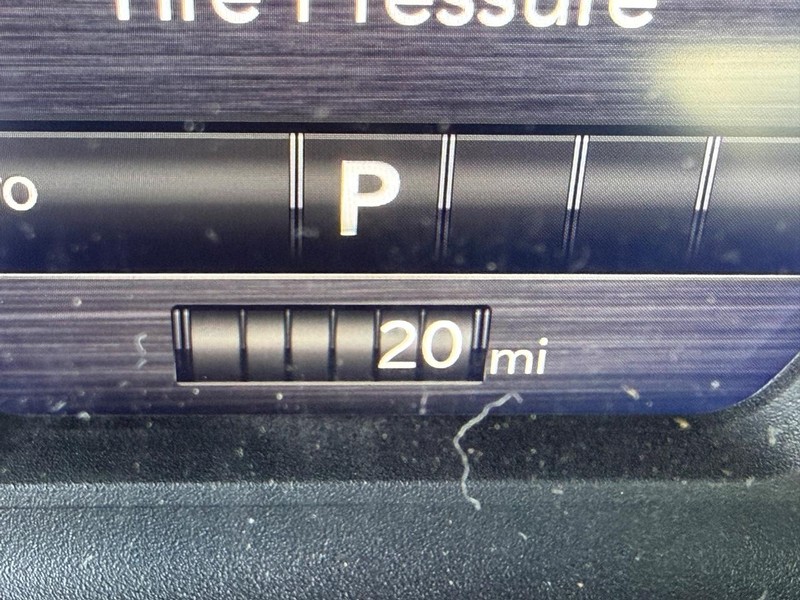 Ram 1500 Vehicle Full-screen Gallery Image 27