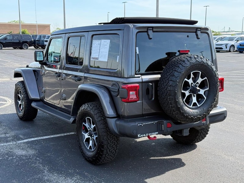Jeep Wrangler Vehicle Full-screen Gallery Image 5