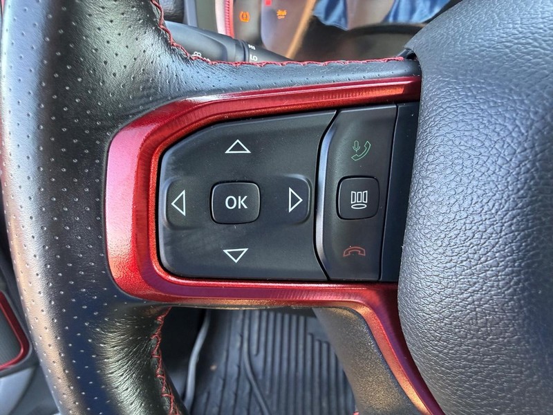 Ram 1500 Vehicle Full-screen Gallery Image 20