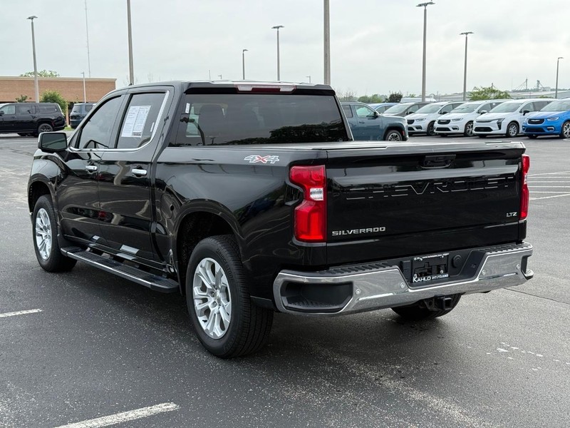 Chevrolet Silverado 1500 Vehicle Full-screen Gallery Image 5