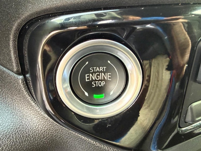 Chevrolet Silverado 1500 Vehicle Full-screen Gallery Image 22