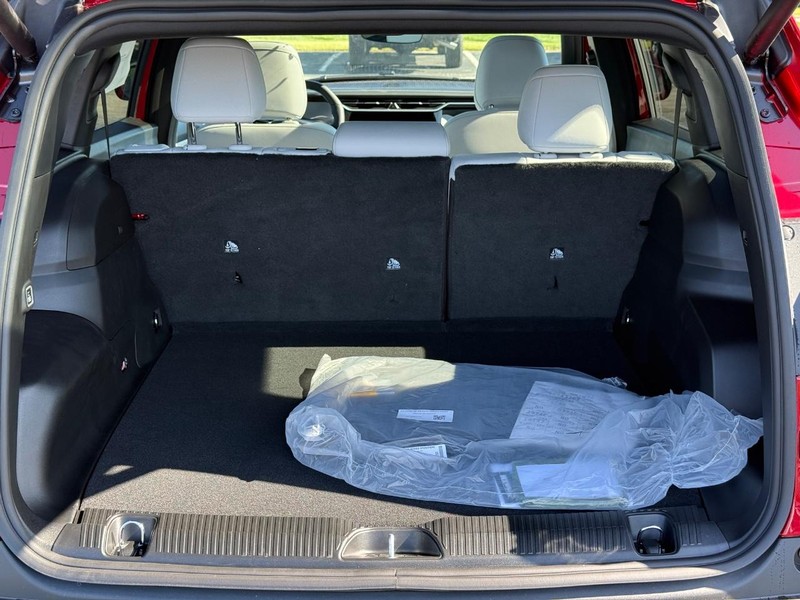 Jeep Cherokee Vehicle Full-screen Gallery Image 7