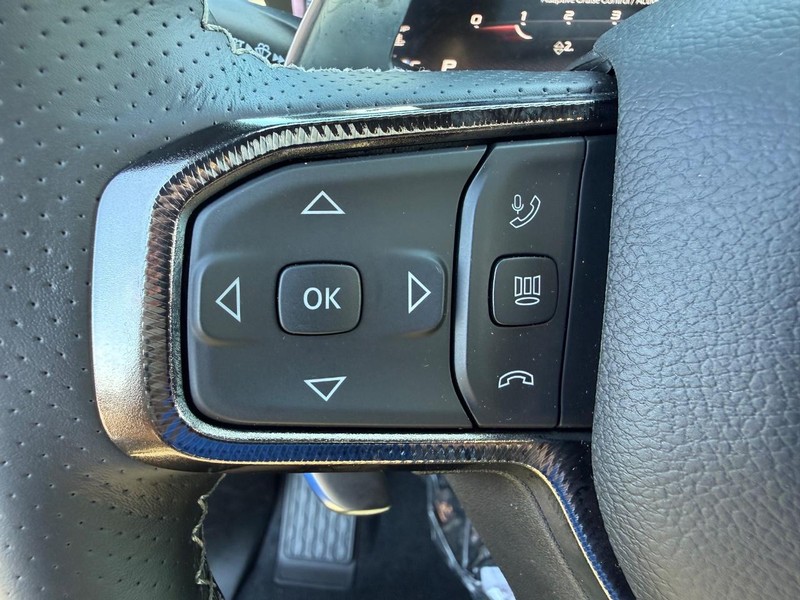 Ram 1500 Vehicle Full-screen Gallery Image 20