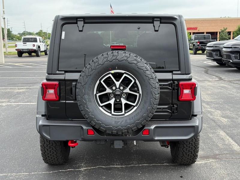 Jeep Wrangler Vehicle Full-screen Gallery Image 4