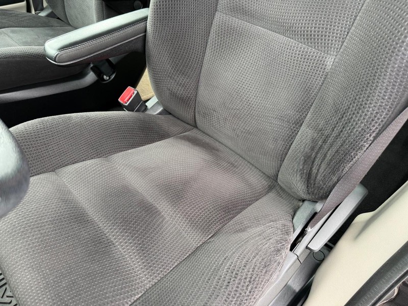 Dodge Grand Caravan Vehicle Full-screen Gallery Image 29