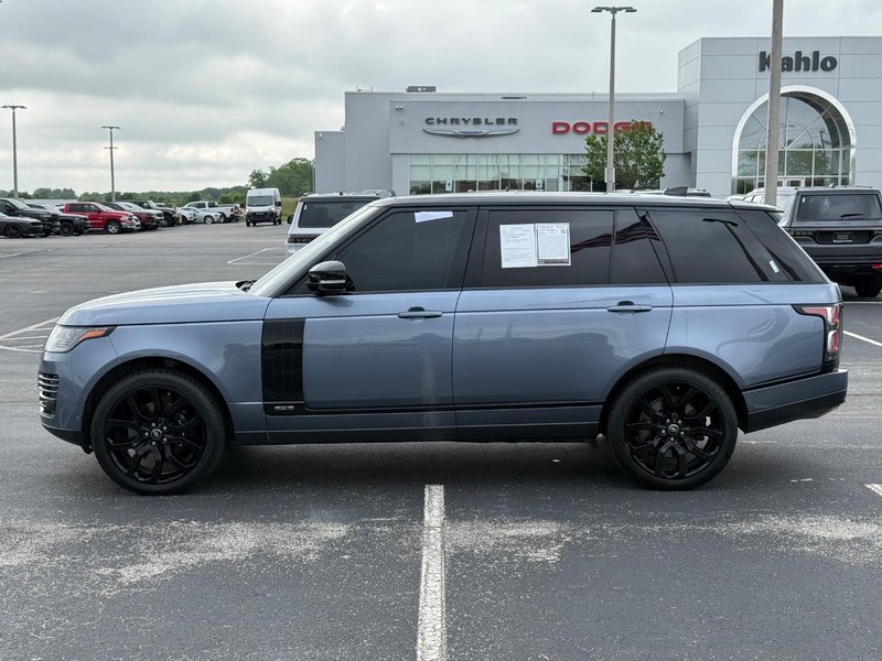 Land Rover Range Rover Vehicle Full-screen Gallery Image 9