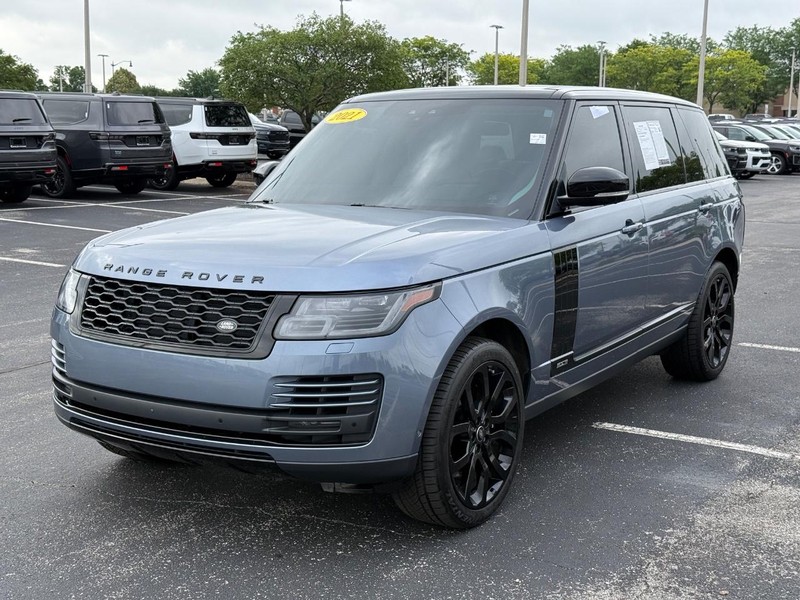 Land Rover Range Rover Vehicle Full-screen Gallery Image 10