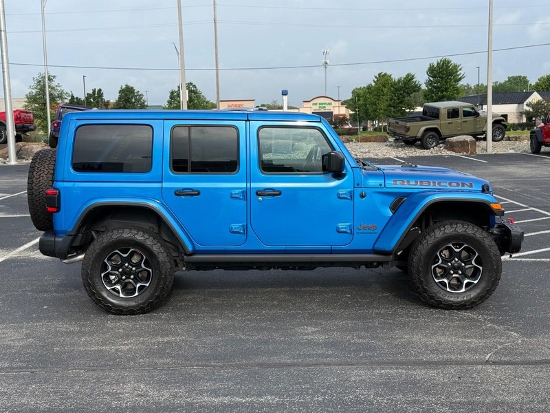 Jeep Wrangler Vehicle Full-screen Gallery Image 2