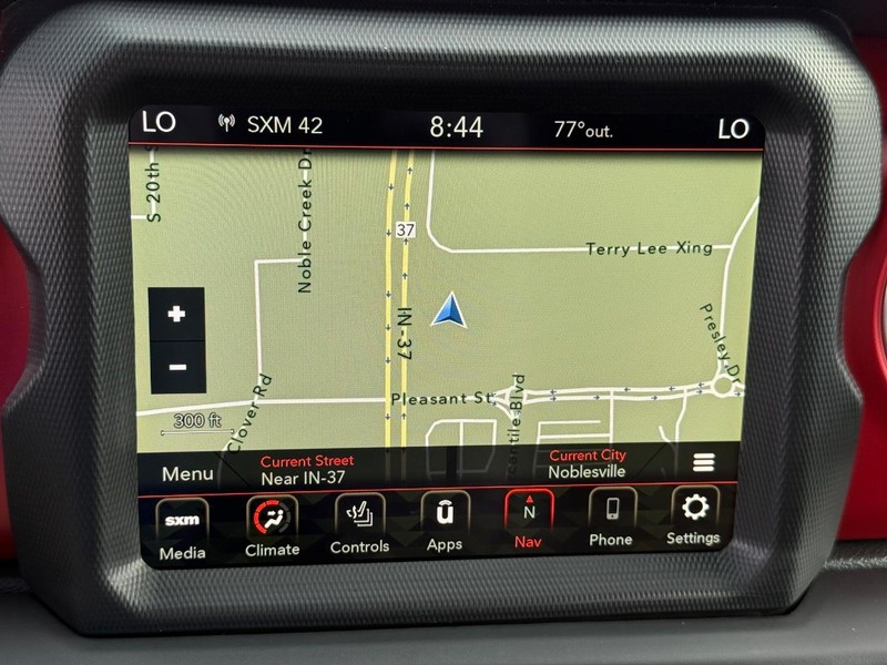 Jeep Wrangler Vehicle Full-screen Gallery Image 25
