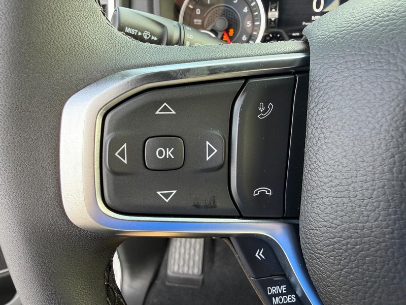 Ram 1500 Vehicle Full-screen Gallery Image 19