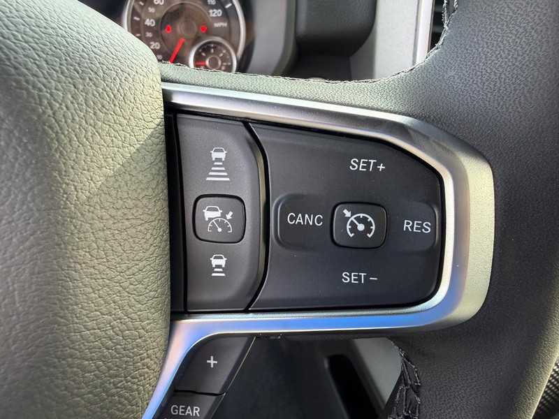 Ram 1500 Vehicle Full-screen Gallery Image 20
