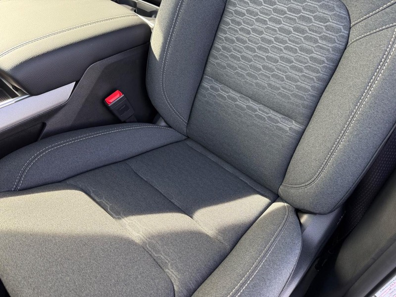 Ram 1500 Vehicle Full-screen Gallery Image 29