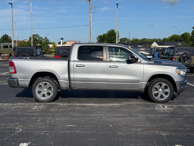 Ram 1500 Vehicle Full-screen Gallery Image 2