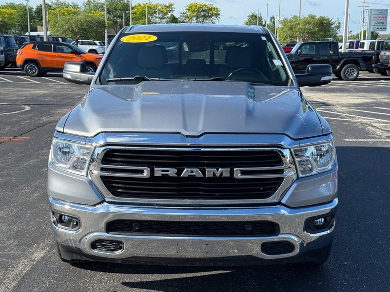 Ram 1500 Vehicle Full-screen Gallery Image 9