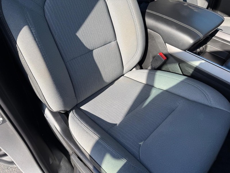 Ram 1500 Vehicle Full-screen Gallery Image 15
