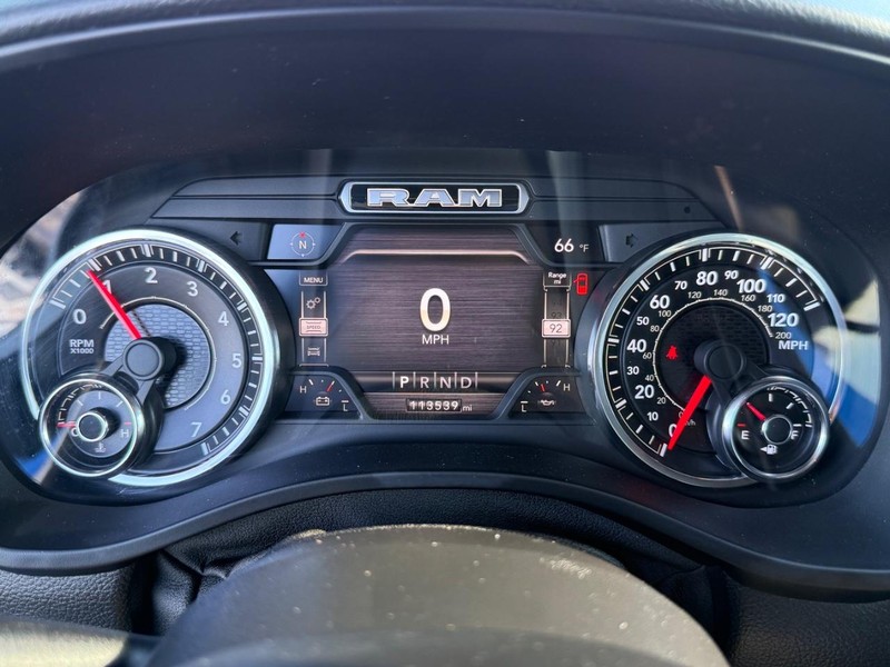 Ram 1500 Vehicle Full-screen Gallery Image 28