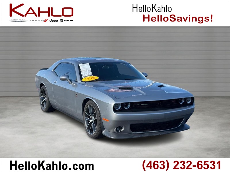 Dodge Challenger Vehicle Full-screen Gallery Image 01
