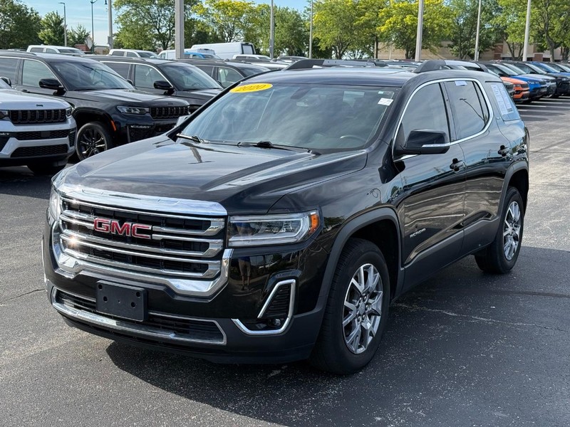 GMC Acadia Vehicle Full-screen Gallery Image 09