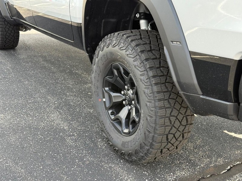Ram 1500 Vehicle Full-screen Gallery Image 6