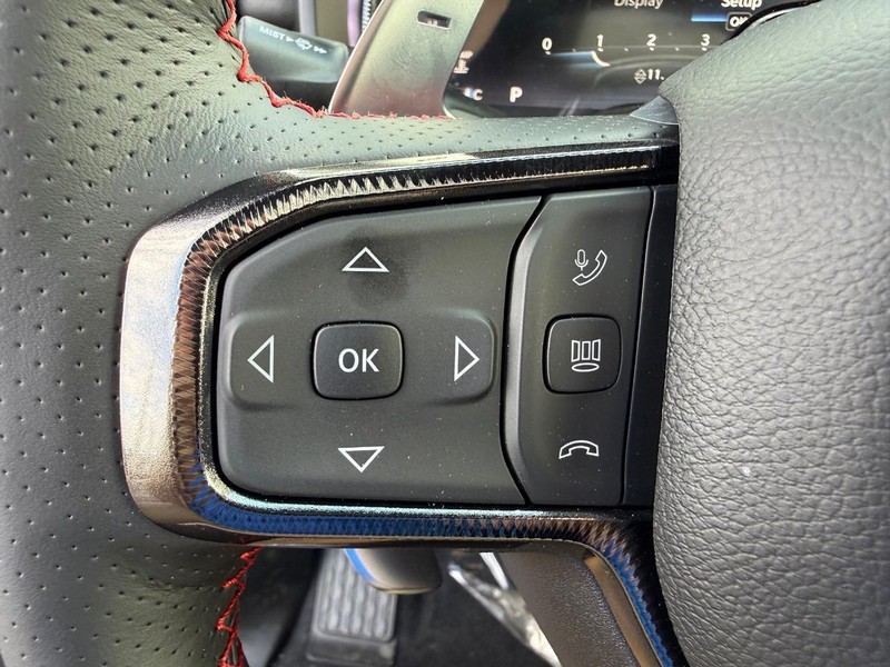 Ram 1500 Vehicle Full-screen Gallery Image 20