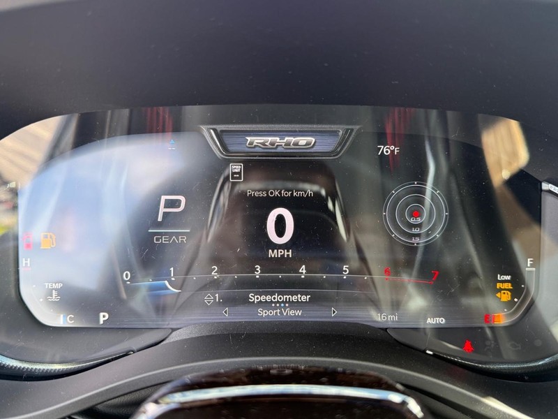 Ram 1500 Vehicle Full-screen Gallery Image 29