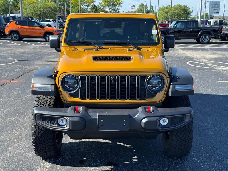 Jeep Wrangler Vehicle Full-screen Gallery Image 9