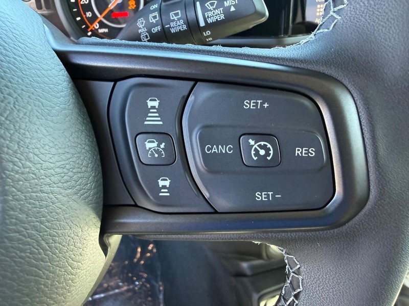 Jeep Wrangler Vehicle Full-screen Gallery Image 20